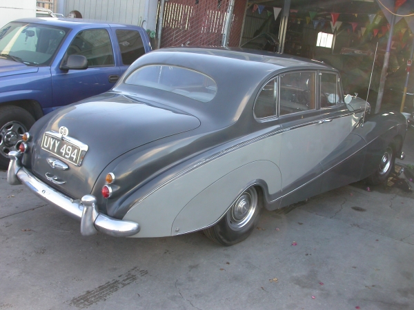 Rays Classics sells and exports rust free and rare California classic